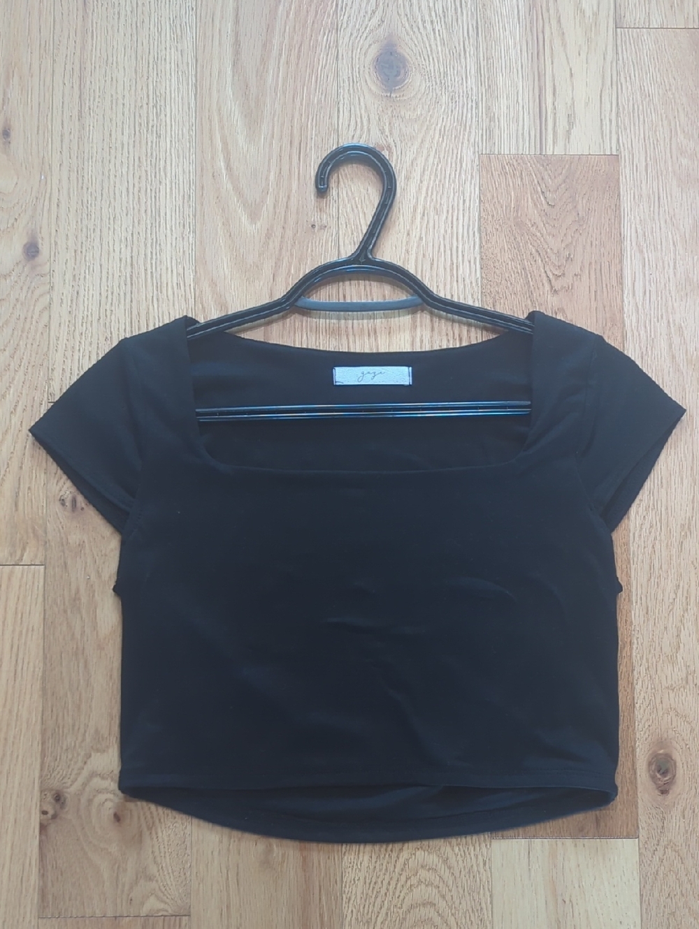 Gaze. Black Square Neck Crop Top. Size Large***